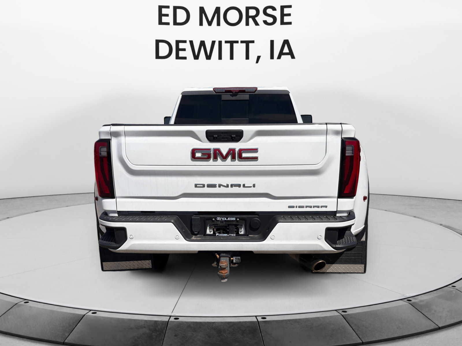 Used 2024 GMC Sierra 3500 Denali w/ Denali Reserve Package AWD/4WD image 4