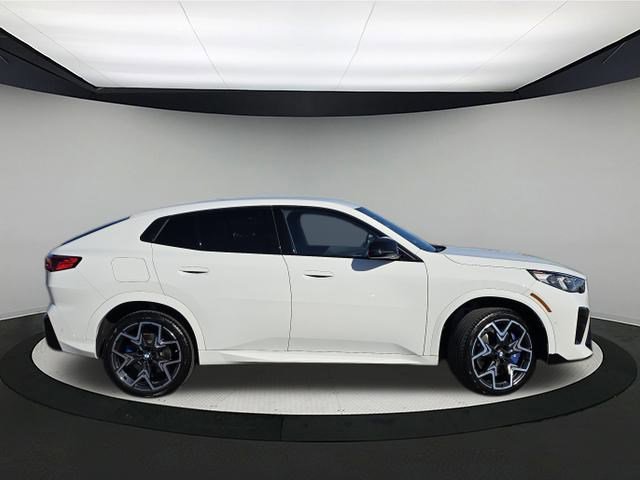 Used 2024 BMW X2 M35i image 8