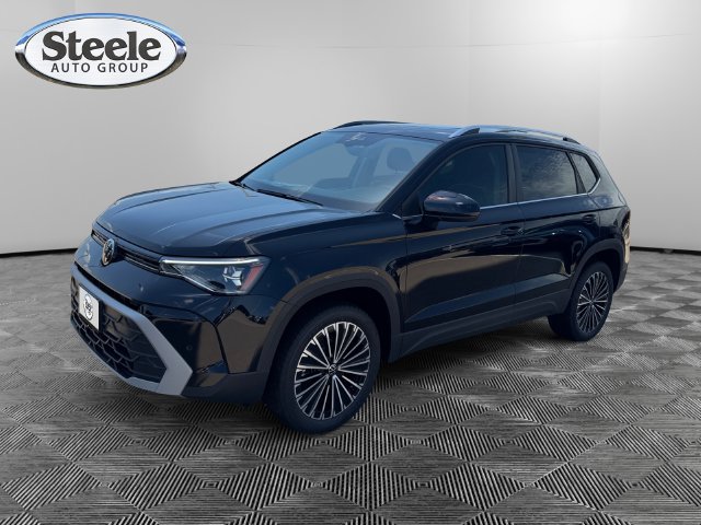 New 2026 Volkswagen Taos SE FWD image 1