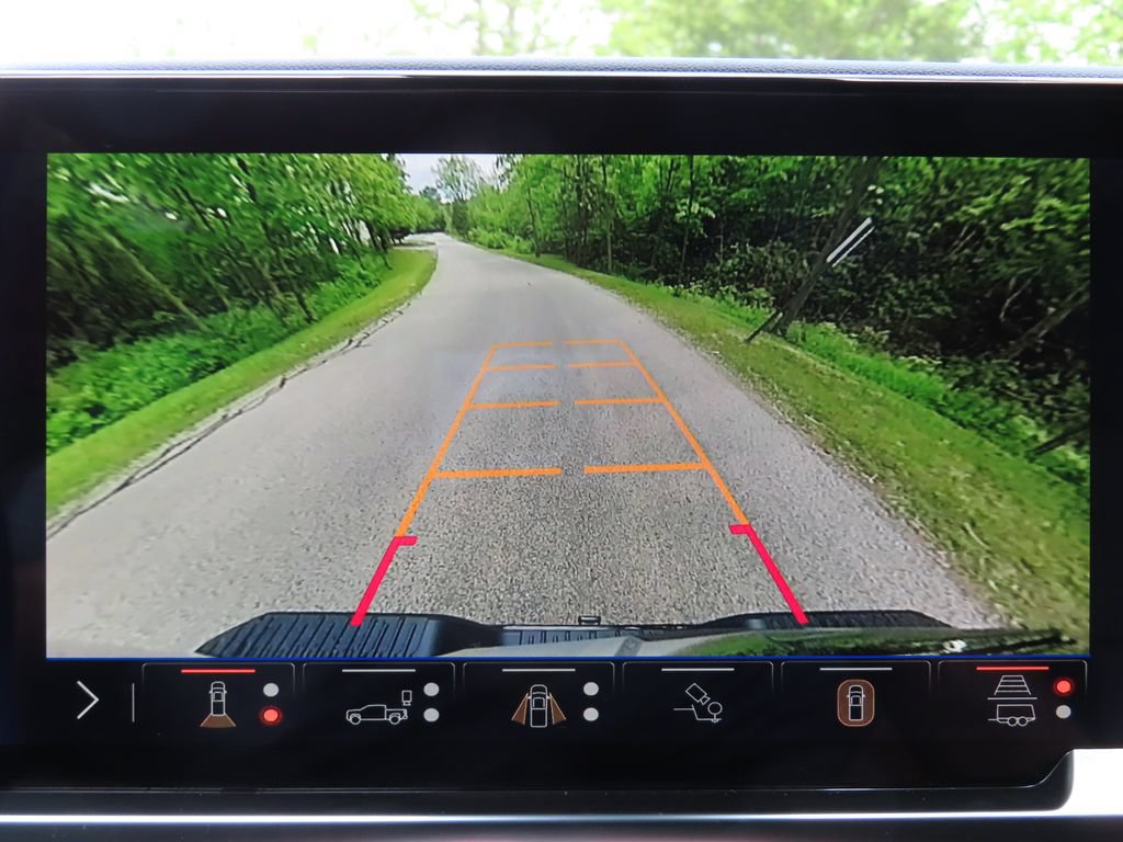 New 2026 Chevrolet Silverado 1500 High Country AWD/4WD image 8