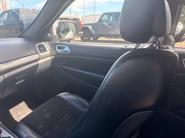 Used 2018 Jeep Grand Cherokee Altitude AWD/4WD image 11