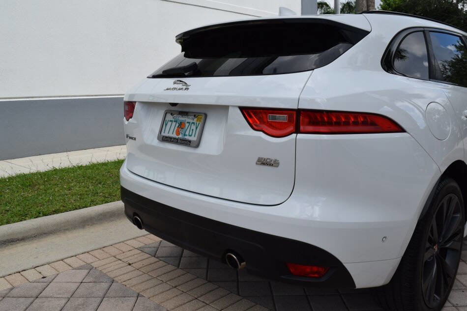 Used 2019 Jaguar F-PACE R-Sport AWD/4WD image 19