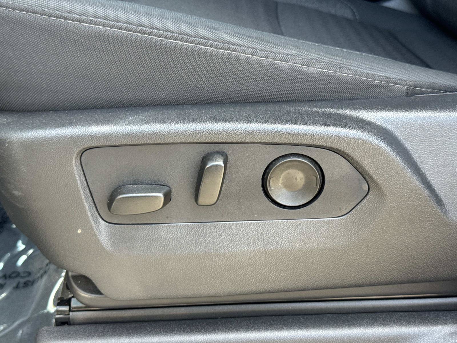 Used 2026 Chevrolet Silverado 1500 RST RWD image 23