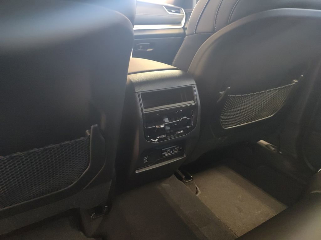 New 2025 Jeep Grand Cherokee Altitude image 30