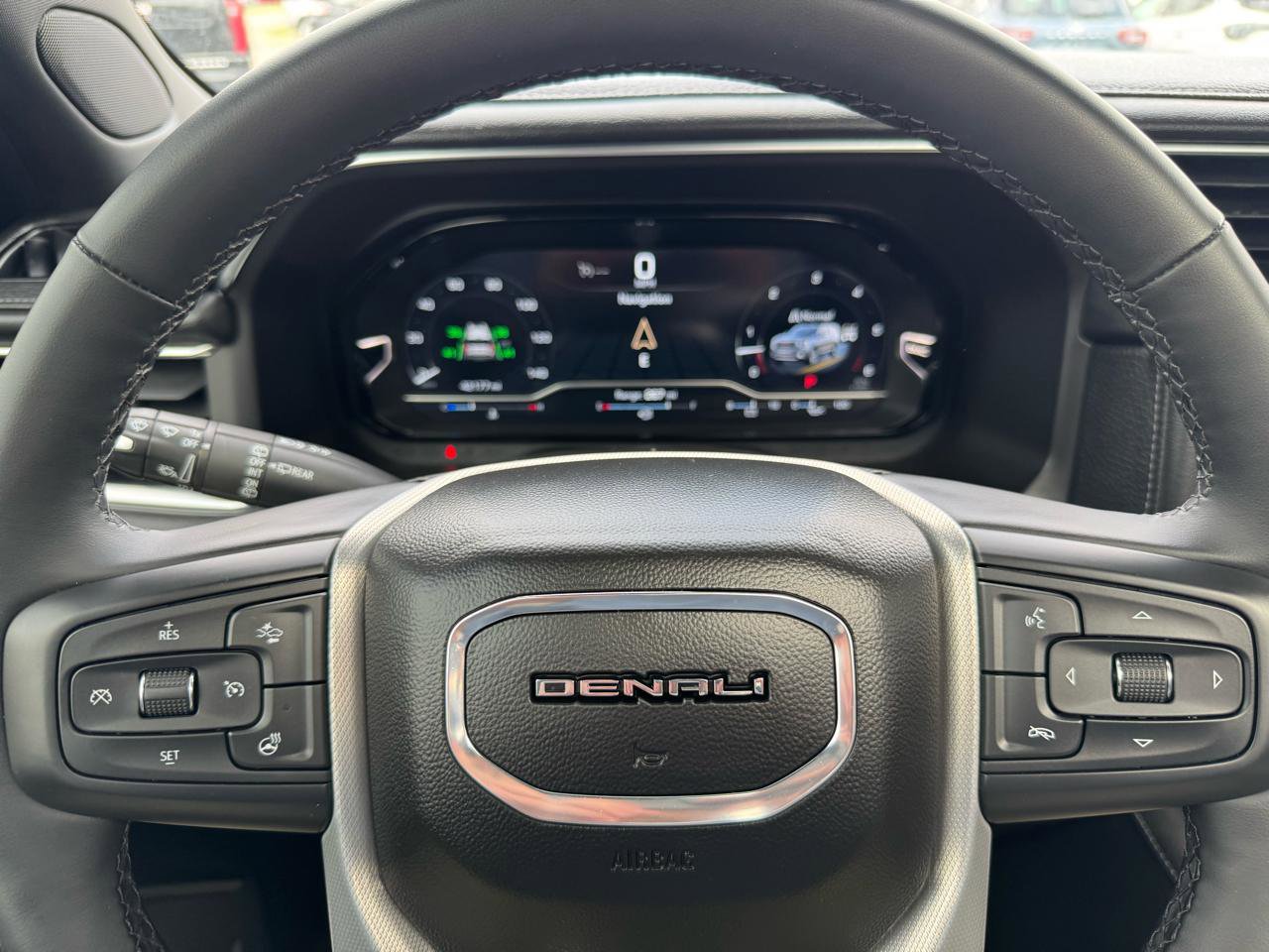 Used 2023 GMC Yukon Denali w/ LPO, Floor Liner Package AWD/4WD image 20