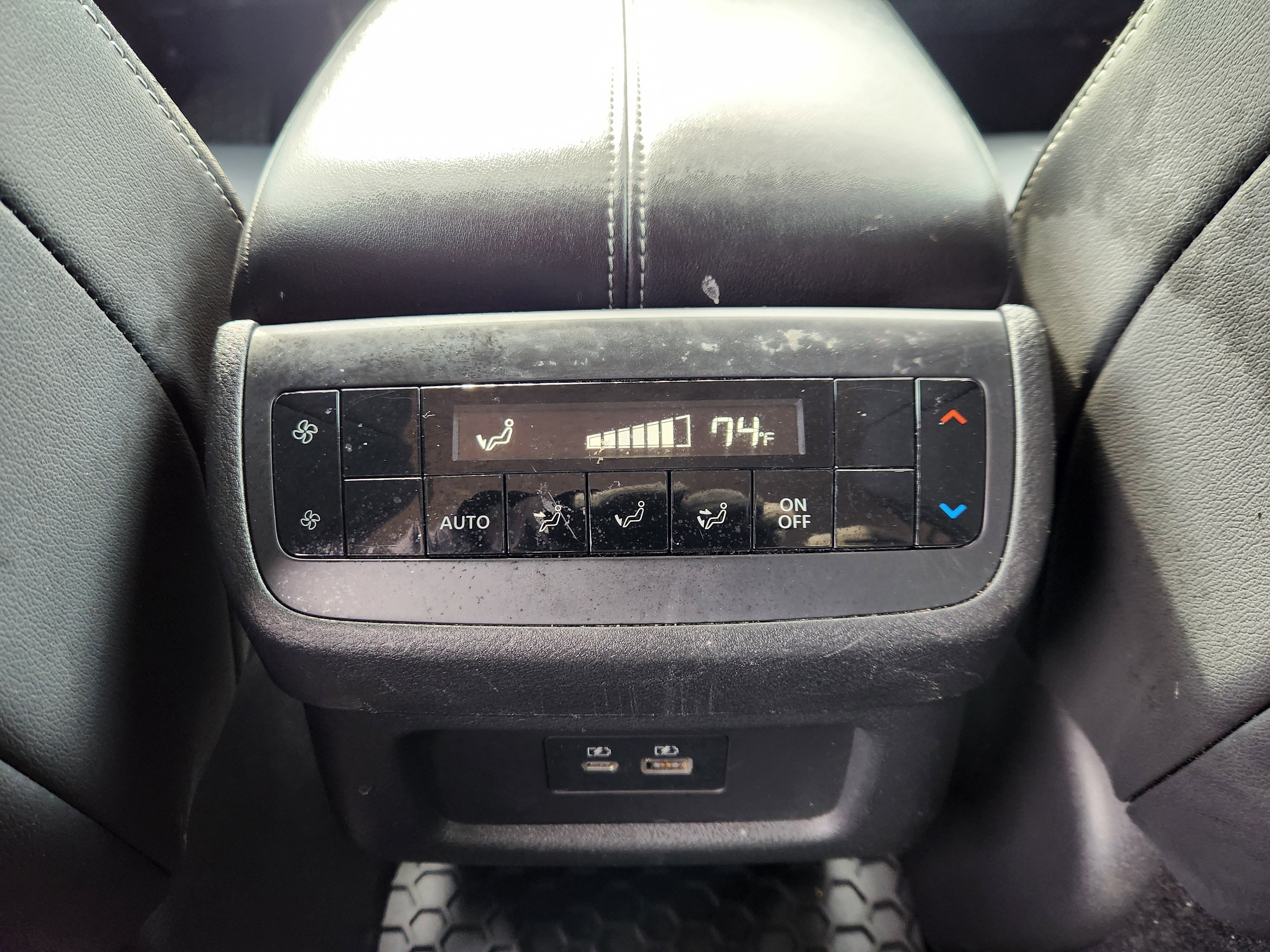 Used 2022 Nissan Pathfinder SL image 23