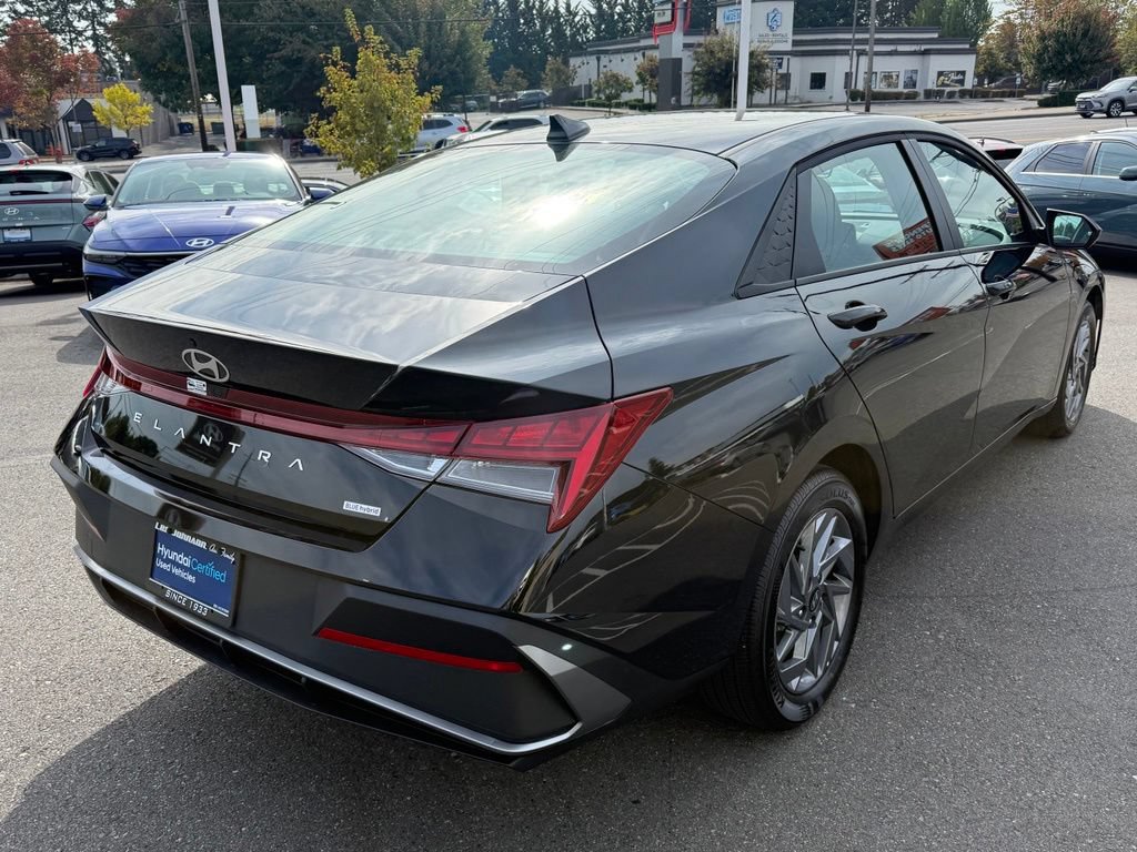 Certified 2025 Hyundai Elantra Hybrid FWD image 5