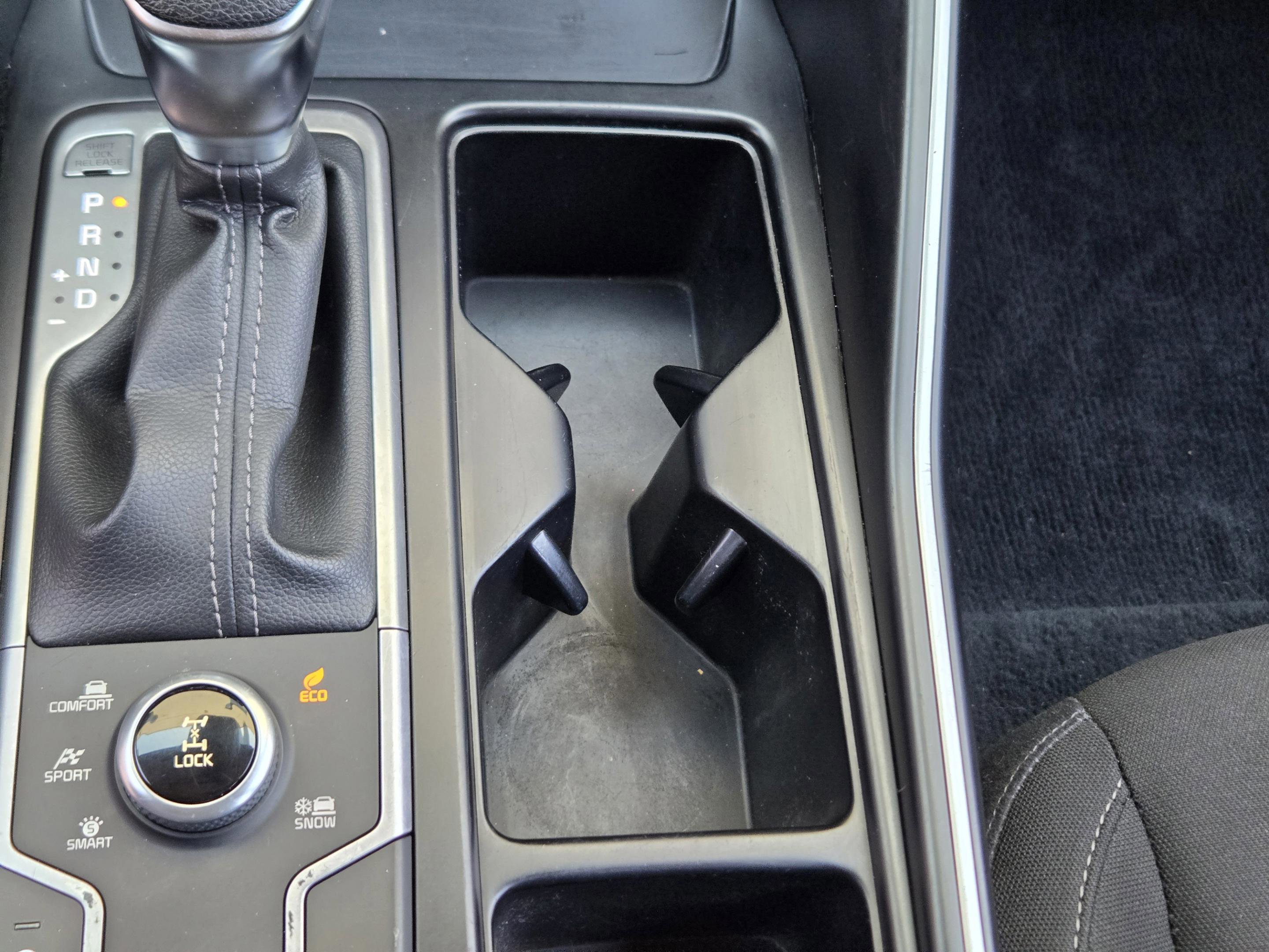 Used 2022 Kia Sorento LX image 28