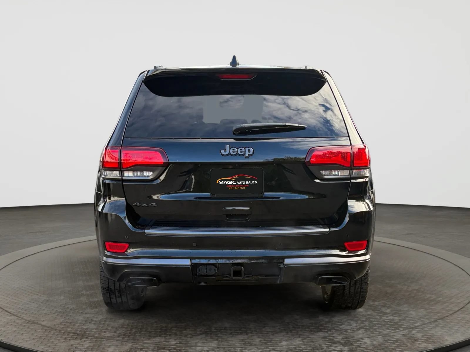 Used 2020 Jeep Grand Cherokee High Altitude AWD/4WD image 9