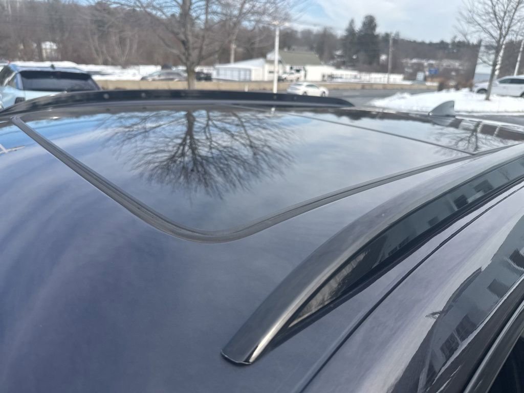 Certified 2022 Cadillac XT4 Sport image 13