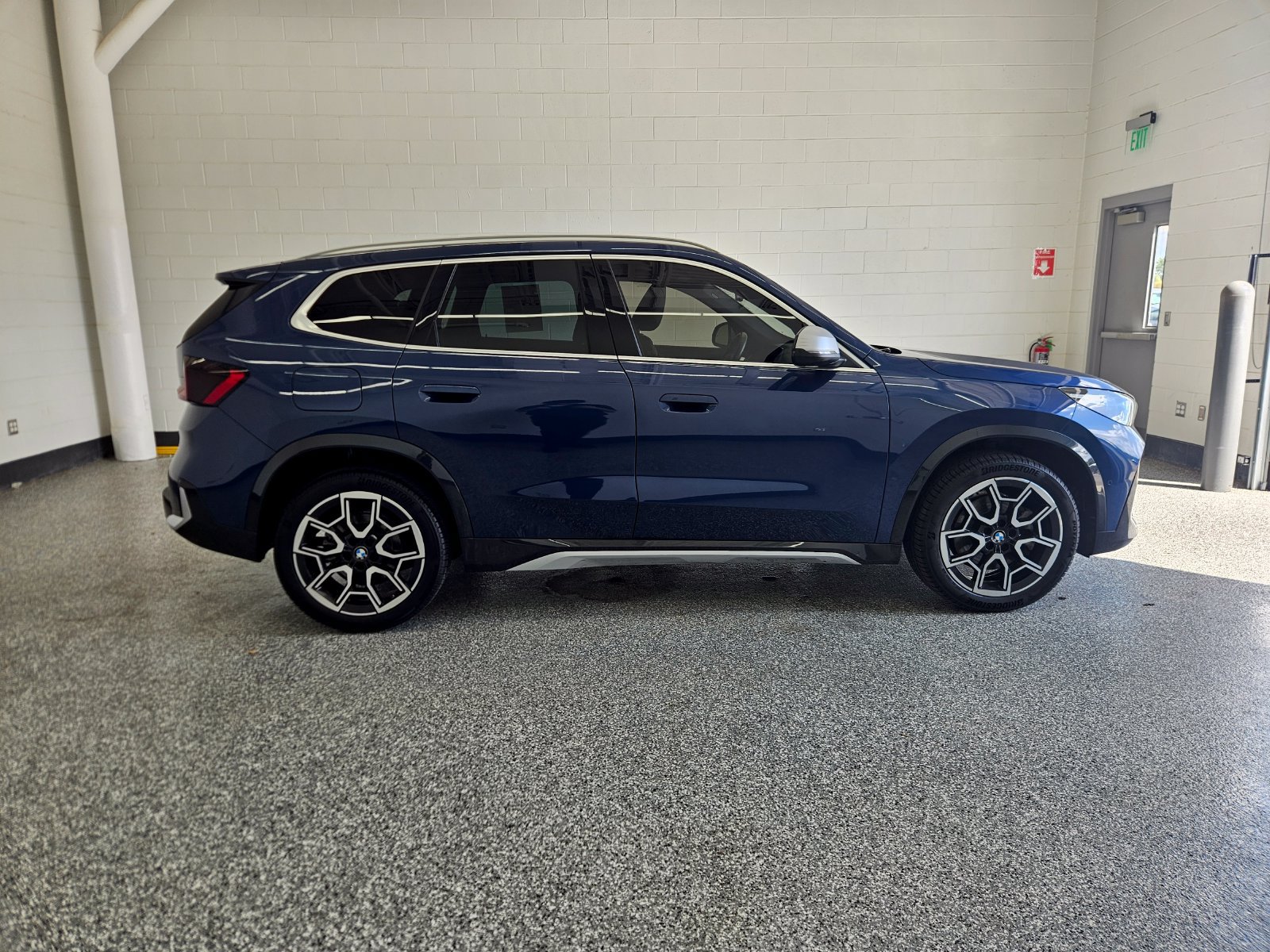 Used 2023 BMW X1 xDrive28i w/ Convenience Package AWD/4WD image 6