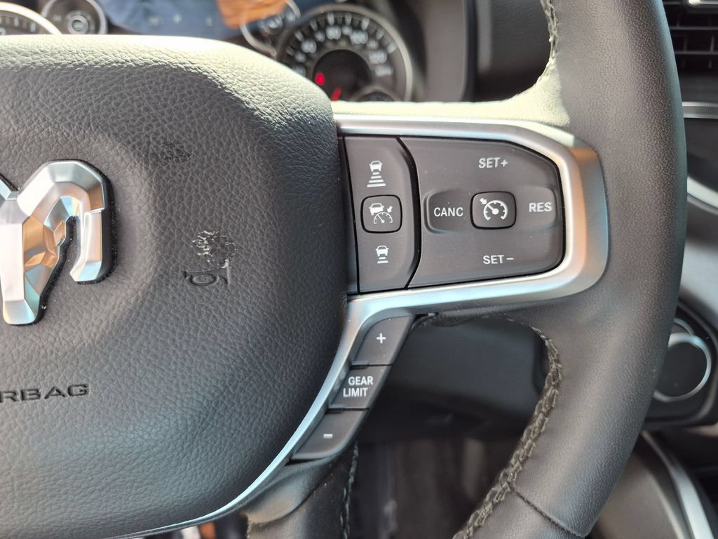 Used 2025 RAM 1500 Big Horn AWD/4WD image 17