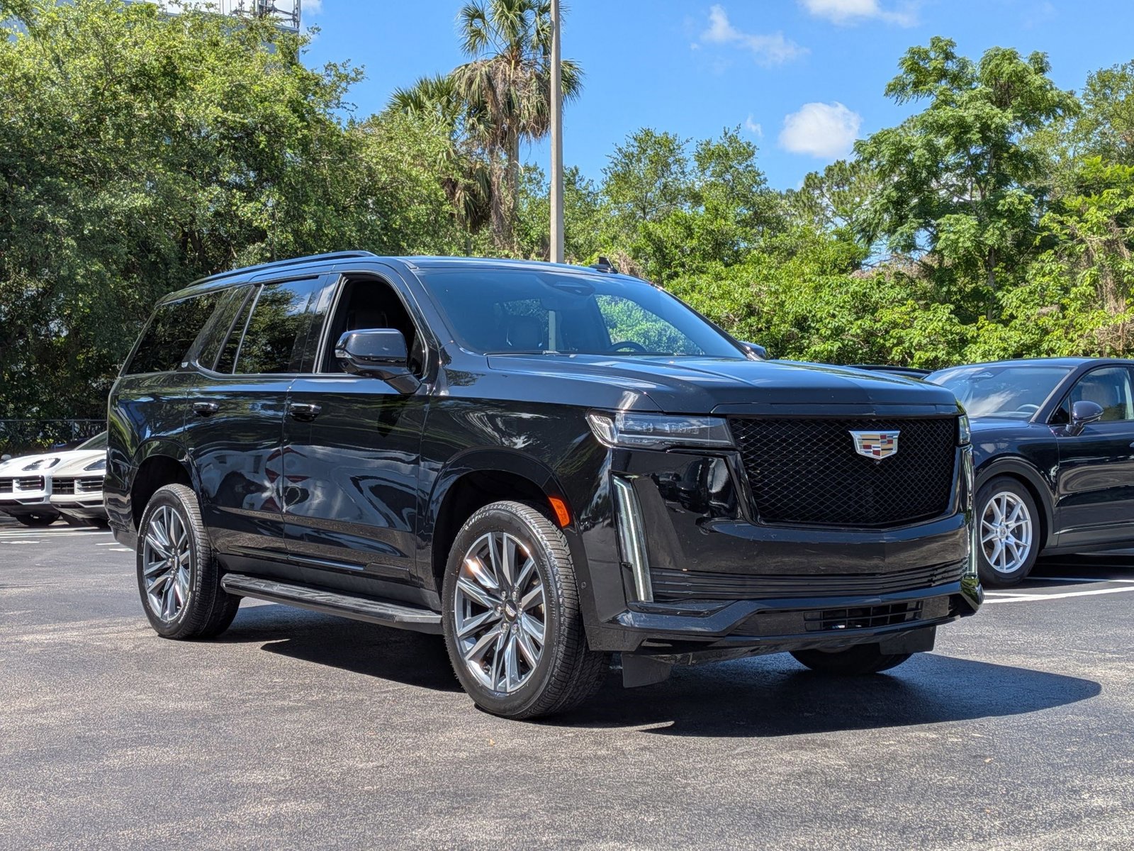 Used 2024 Cadillac Escalade Sport RWD image 7