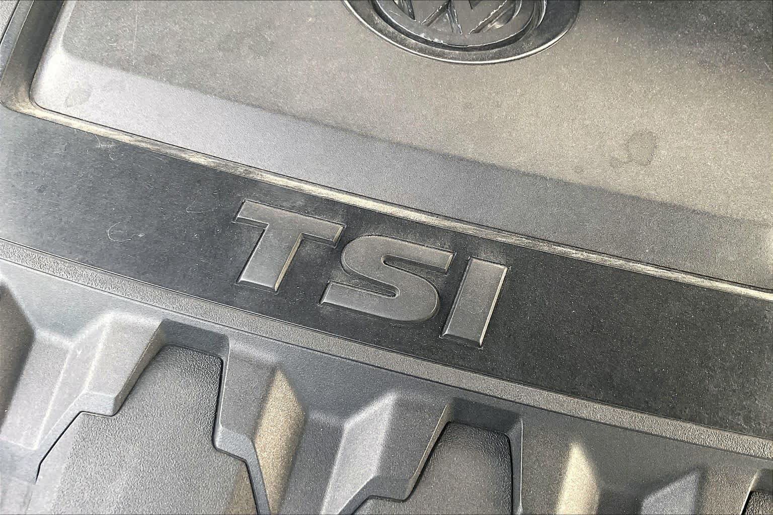 Used 2022 Volkswagen Tiguan SE R-Line AWD/4WD image 34