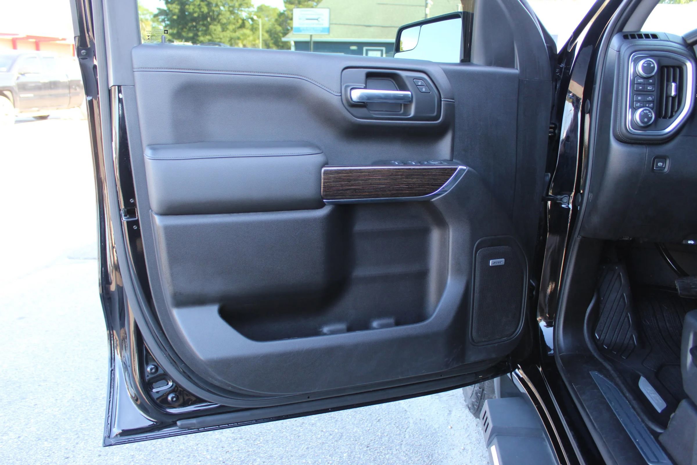 Used 2019 GMC Sierra 1500 Elevation w/ Elevation Value Package image 10