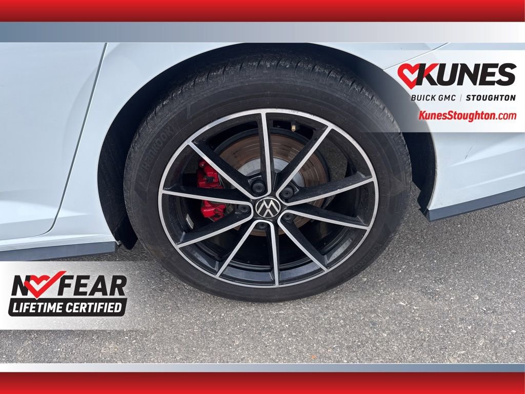 Used 2025 Volkswagen Jetta GLI Autobahn FWD image 17