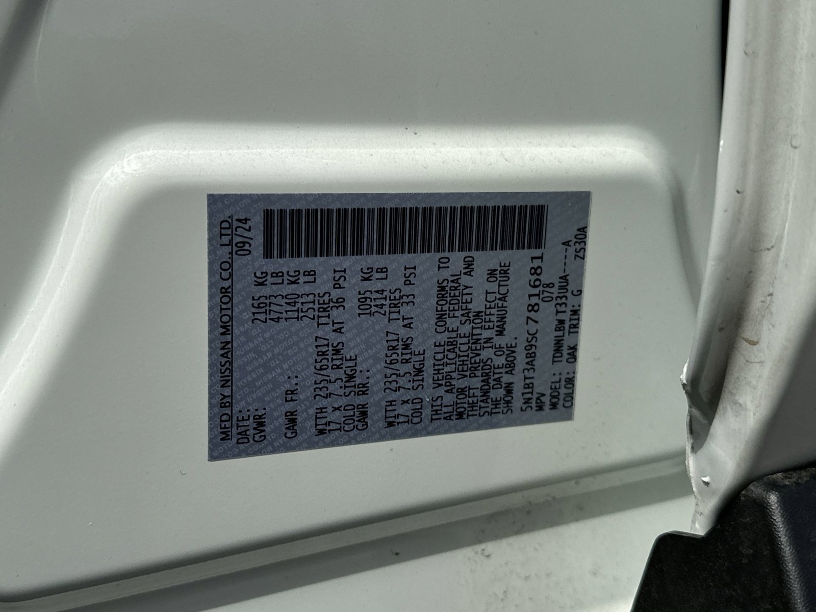 Used 2025 Nissan Rogue S AWD/4WD image 35