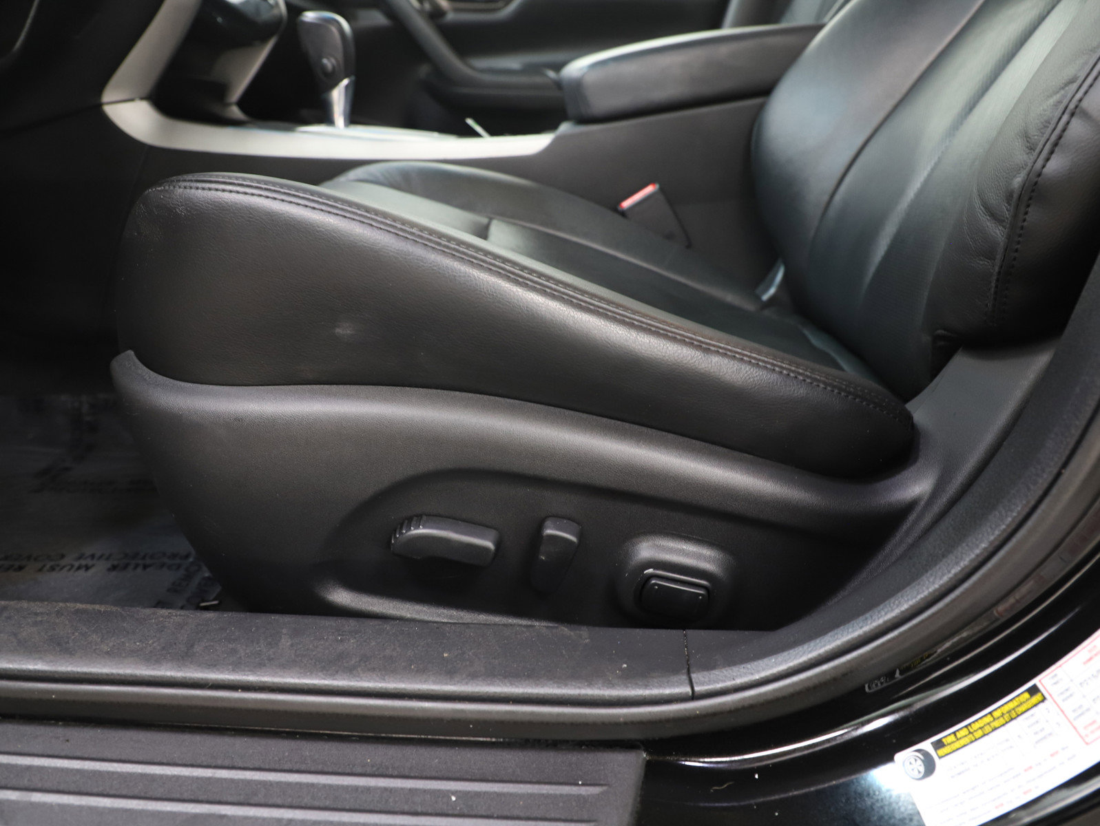 Used 2013 Nissan Altima 2.5 SL w/ Technology Pkg image 19