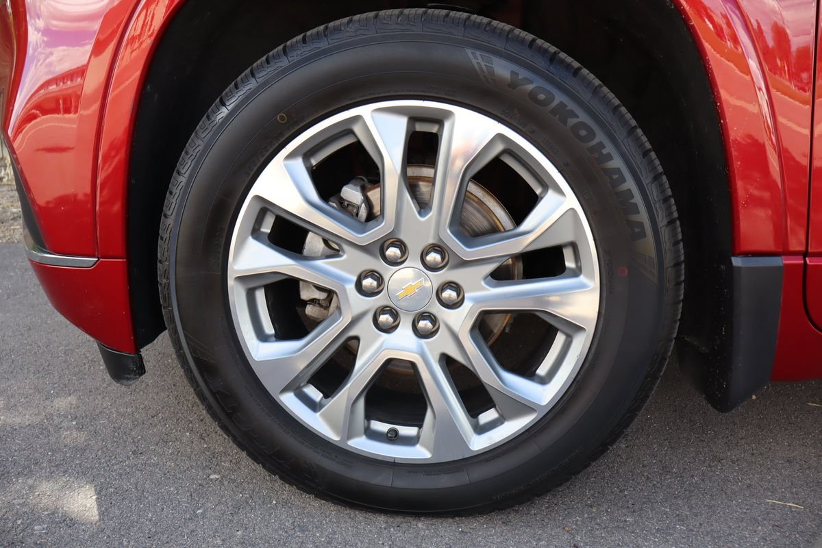 Used 2018 Chevrolet Traverse Premier AWD/4WD image 44