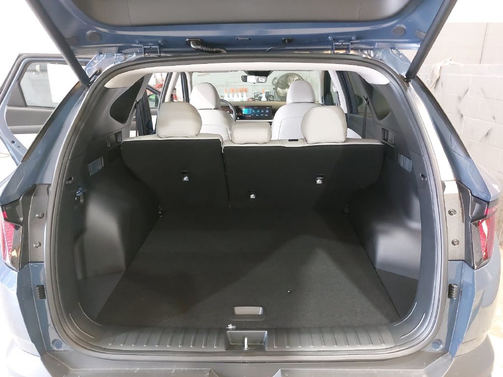 New 2026 Hyundai Tucson SEL Plus w/ Tow & Go Package FWD image 12
