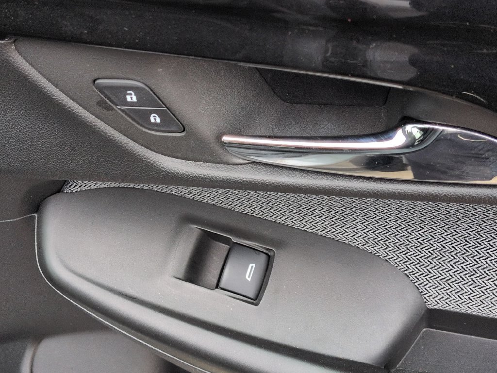 Used 2025 Chevrolet TrailBlazer LT FWD image 31