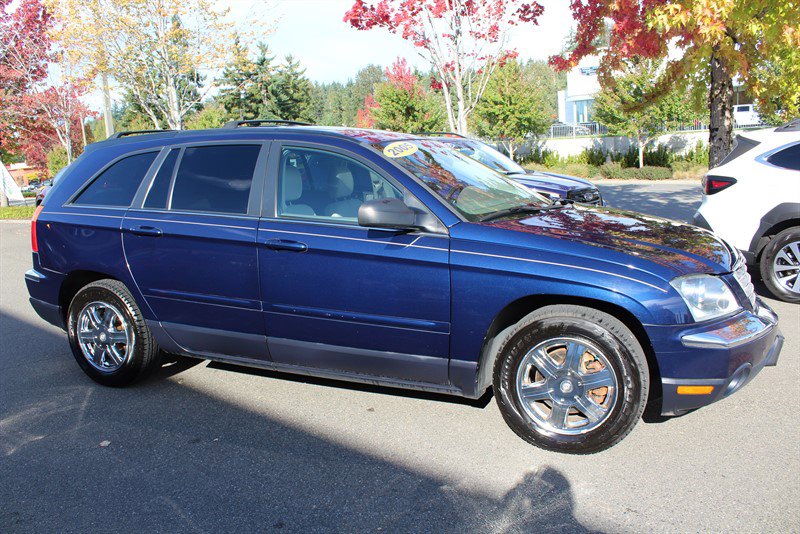 Used 2005 Chrysler Pacifica Touring image 6