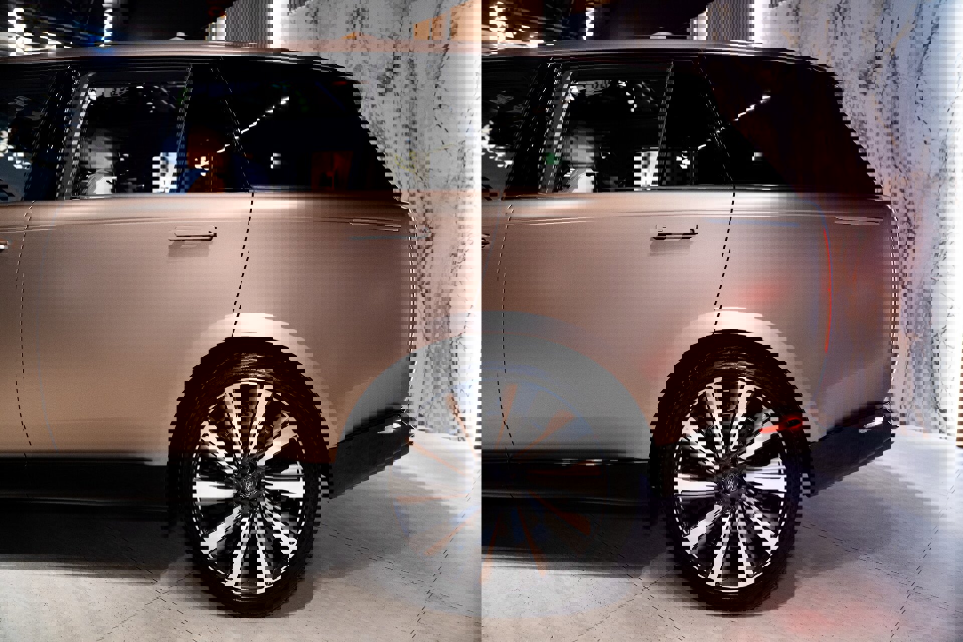 Used 2023 Land Rover Range Rover SV image 33