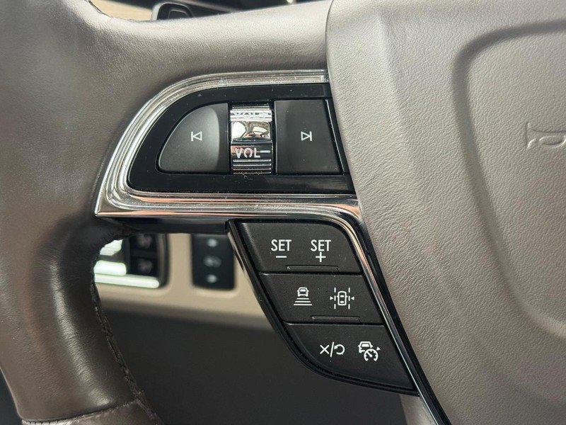 Certified 2024 Lincoln Navigator Reserve image 13