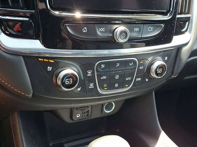 Used 2023 Chevrolet Traverse Premier w/ Redline Edition AWD/4WD image 16