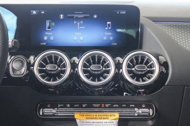 New 2025 Mercedes-Benz GLA 35 AMG 4MATIC image 13