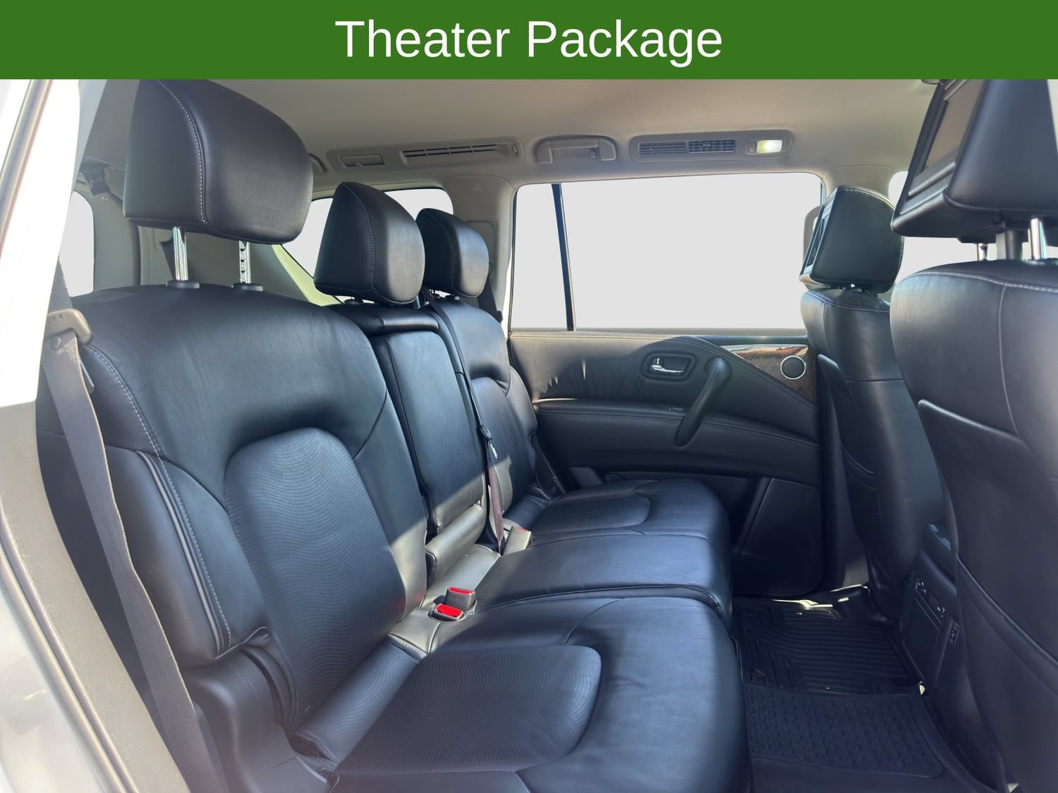 Used 2016 INFINITI QX80 4WD w/ Driver's Assistance Package image 18