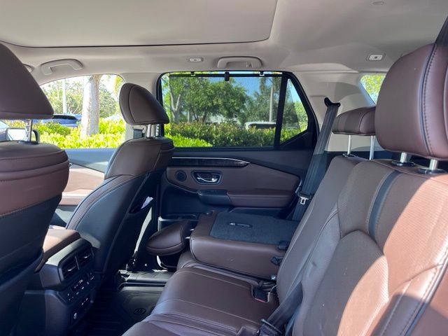 Used 2024 Honda Pilot Elite image 9