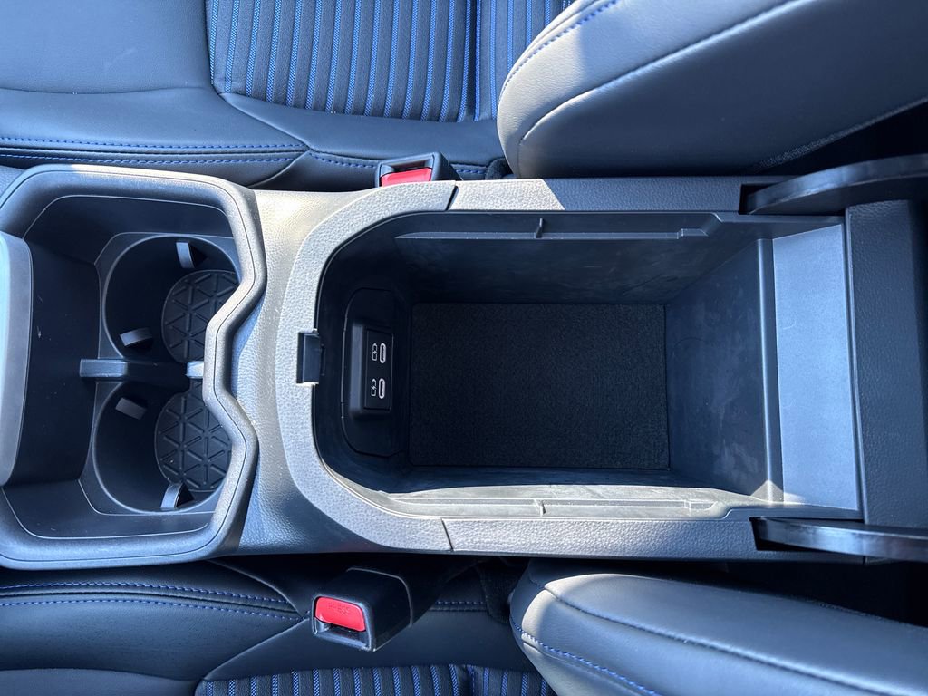 Used 2025 Toyota RAV4 XSE w/ Advanced Technology Package image 28