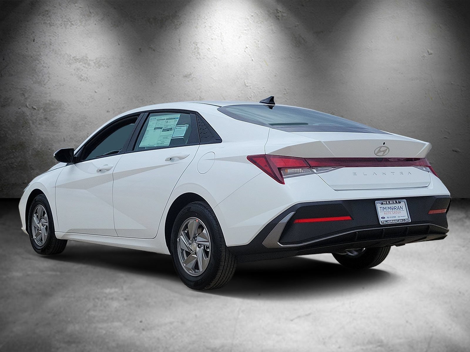 New 2026 Hyundai Elantra SE FWD image 4