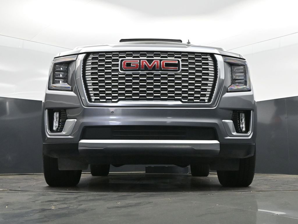 Used 2022 GMC Yukon Denali w/ Denali Premium Package image 47