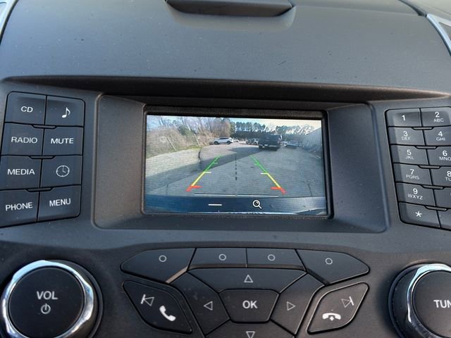 Used 2018 Ford Edge SE image 21