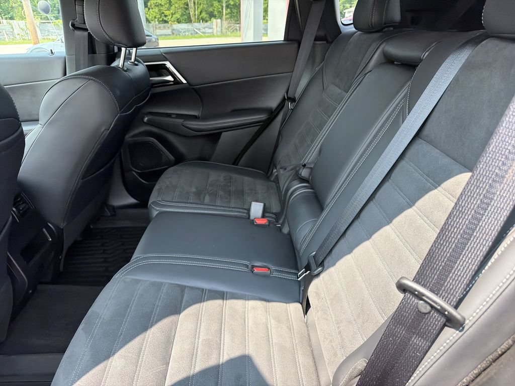 Used 2024 Mitsubishi Outlander SE AWD/4WD image 13