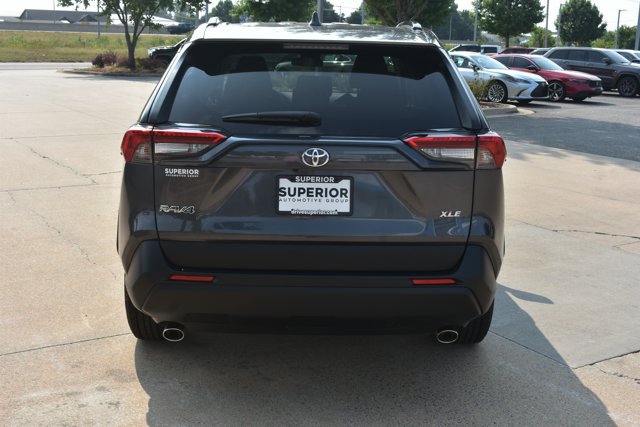 Used 2021 Toyota RAV4 XLE FWD image 6