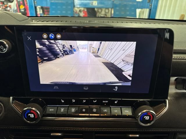 Used 2025 Chevrolet Colorado LT w/ Advanced Trailering Package AWD/4WD image 27
