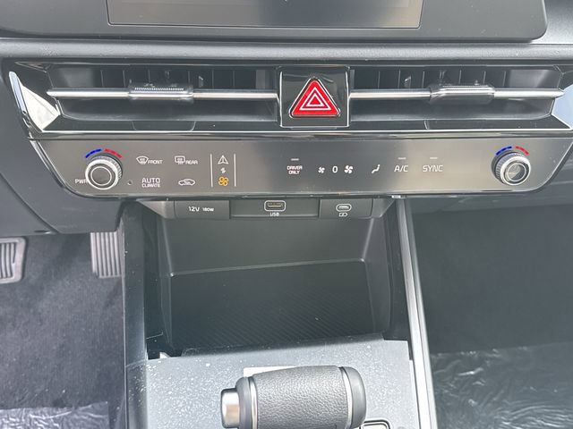 New 2026 Kia Niro LX image 8