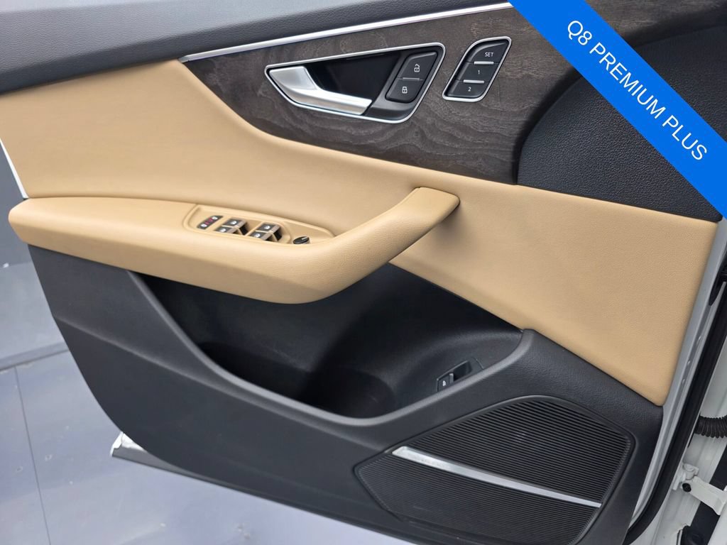 Used 2020 Audi Q8 Premium Plus w/ Premium Plus Package AWD/4WD image 25