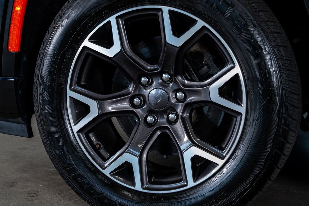 Used 2023 Jeep Wagoneer Series III w/ Preferred Equipment Group image 10