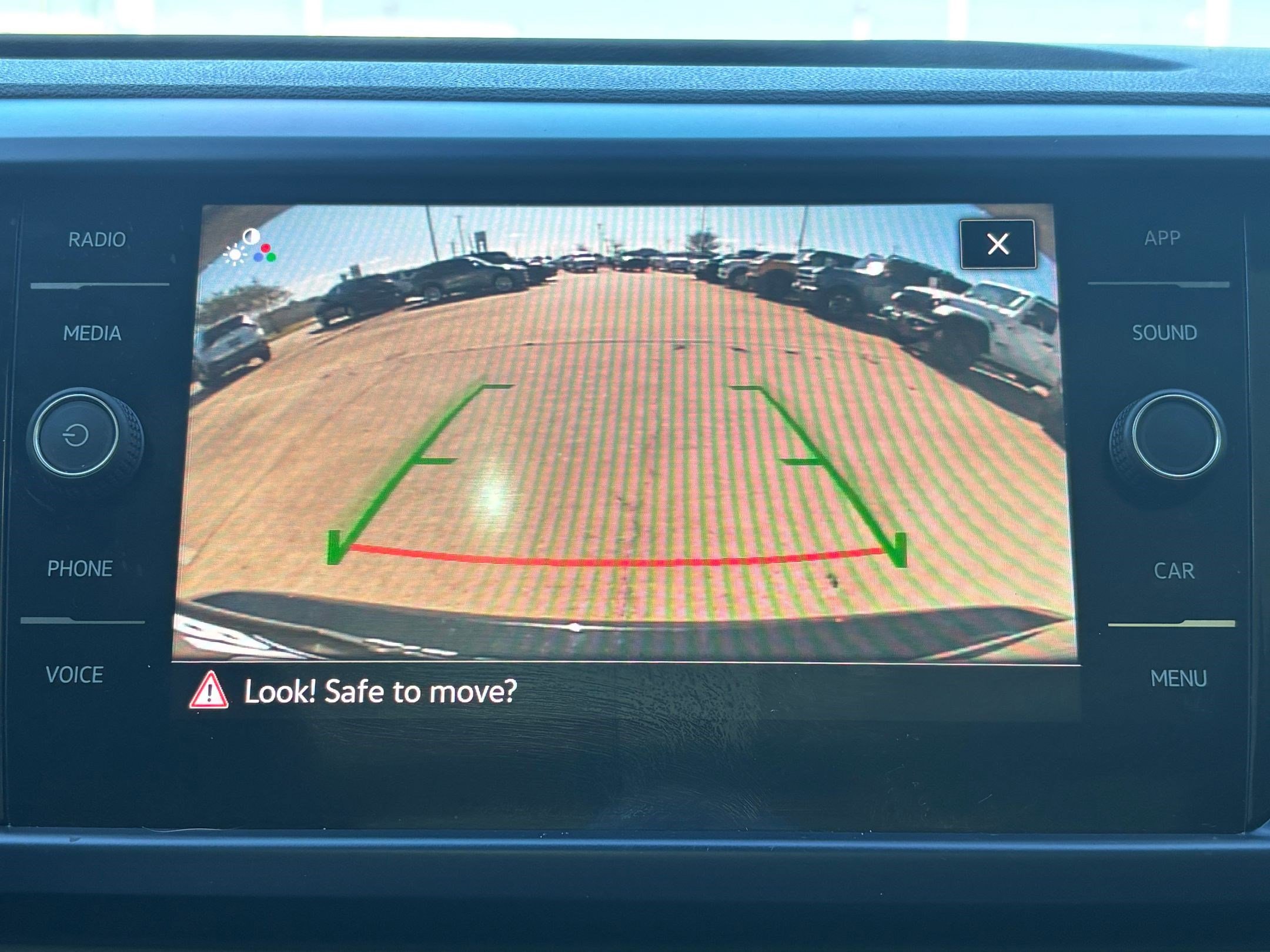 Used 2023 Volkswagen Taos SE image 23