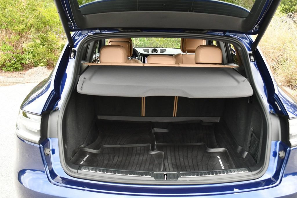 Used 2024 Porsche Macan S AWD/4WD image 45