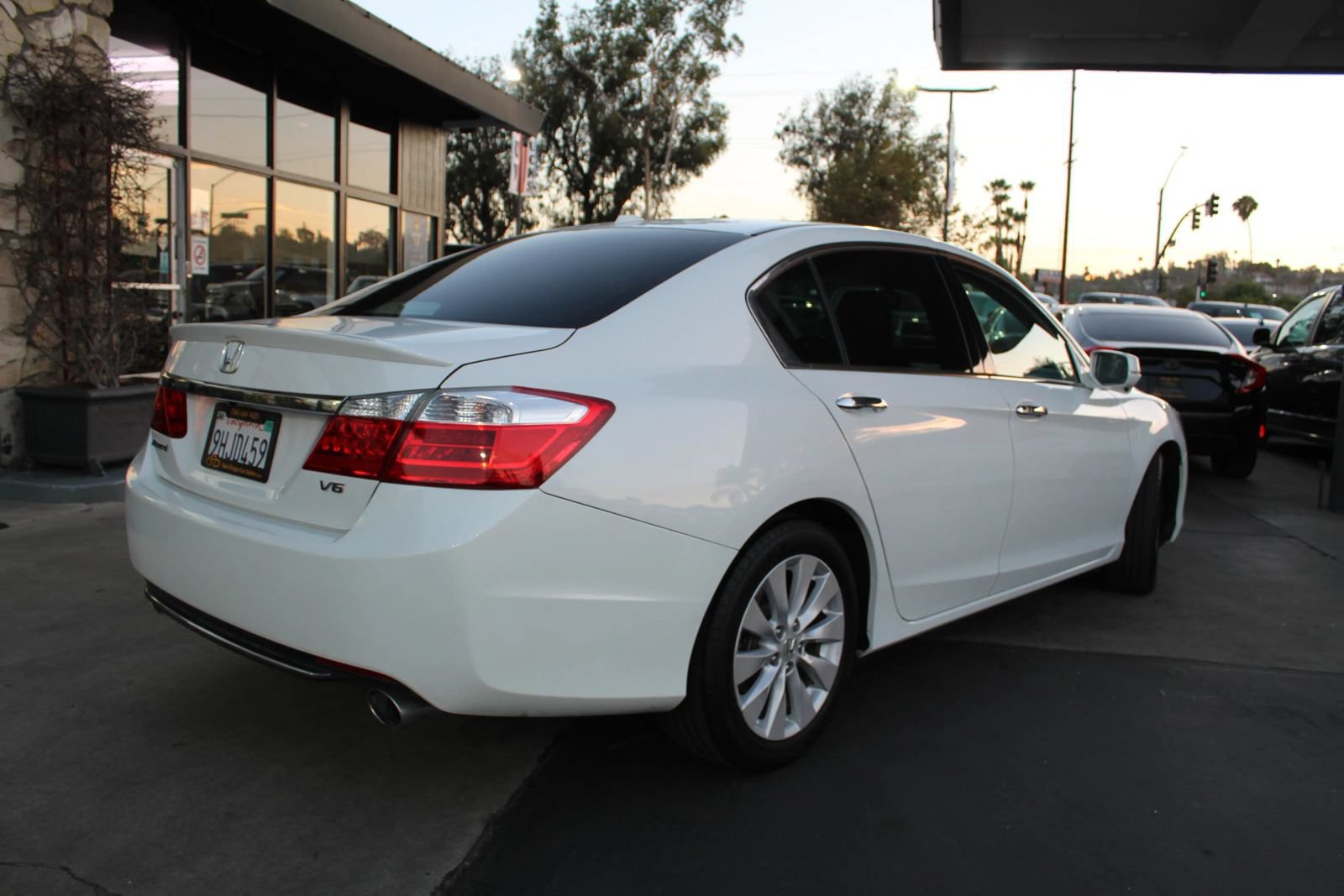Used 2015 Honda Accord EX-L image 5