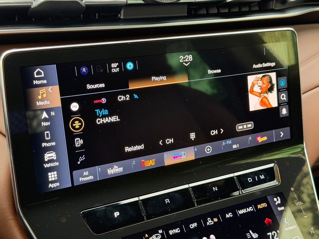 New 2026 Maserati Grecale Modena AWD/4WD image 20