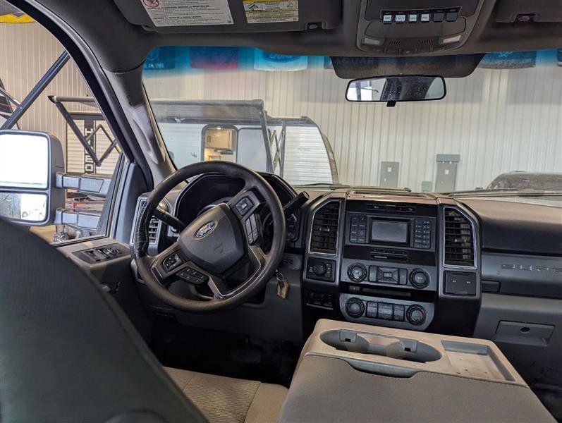 Used 2018 Ford F350 XLT w/ FX4 4x4 Off Road Package image 14
