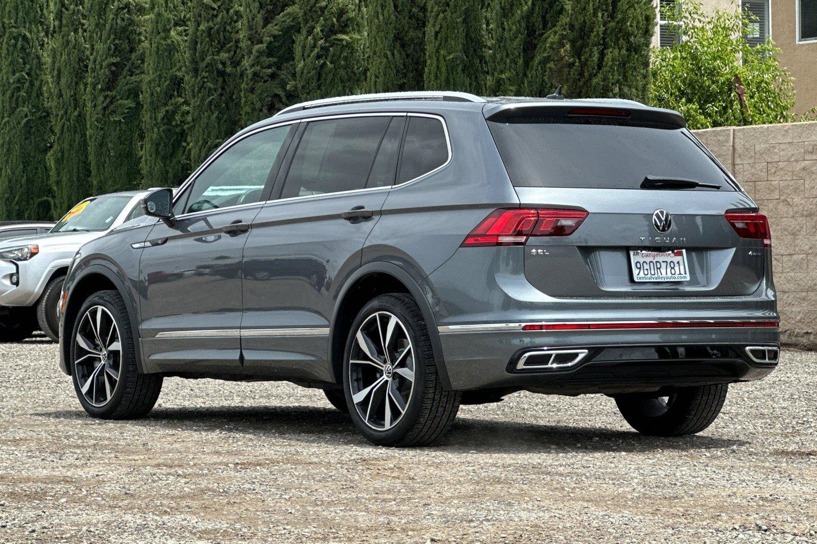 Certified 2023 Volkswagen Tiguan SEL R-Line AWD/4WD image 6