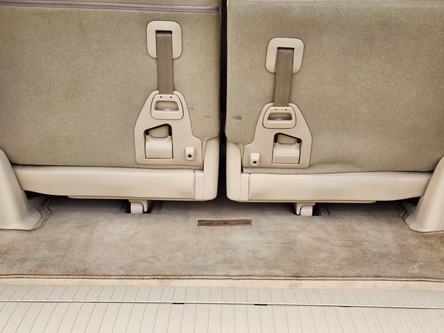 Used 2017 Lexus LX 570 4WD w/ Luxury Package image 27