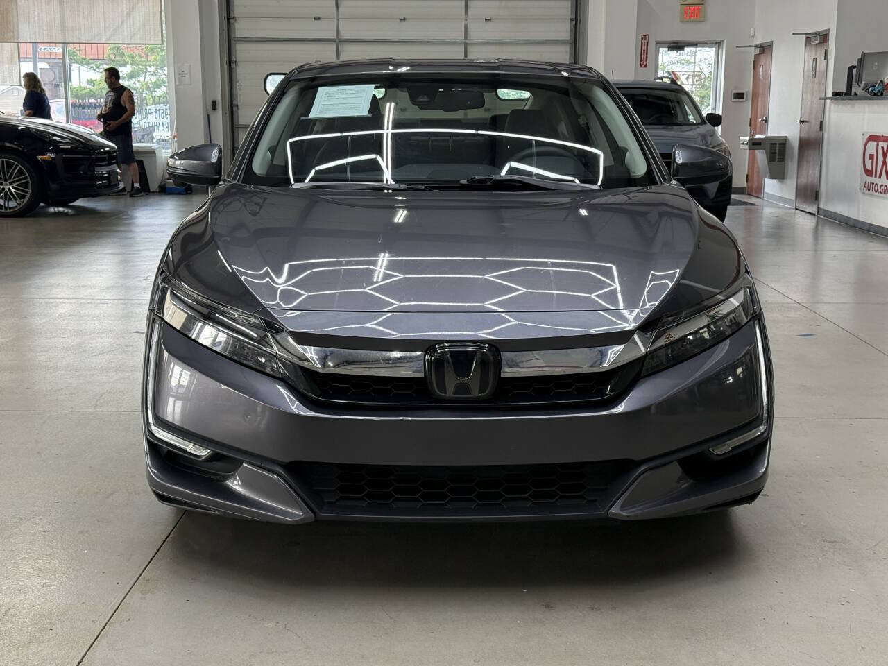 Used 2018 Honda Clarity Plug-In Hybrid image 6